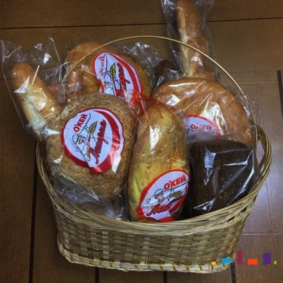 Полипропиленовые пакеты для хлеба в корзине