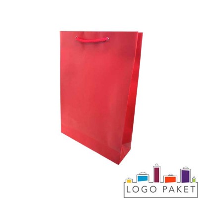 Красный подарочный пакет 